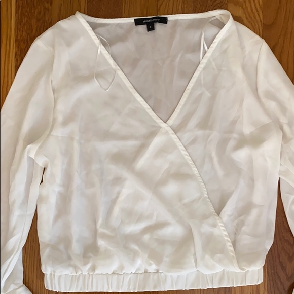 White Flowy top - Picture 2 of 4
